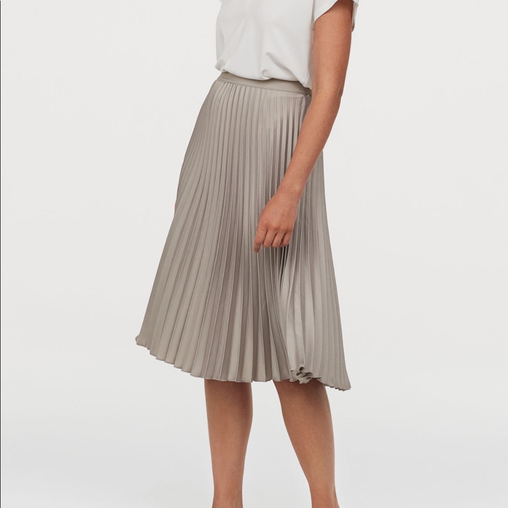 Dark Green Pleated Skirt